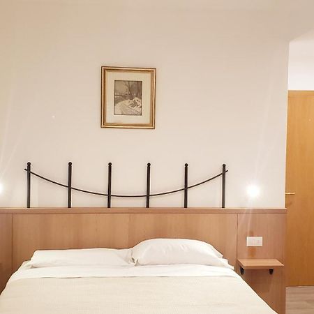 Hotel Cantaleone 산 미켈레 알라디게 외부 사진