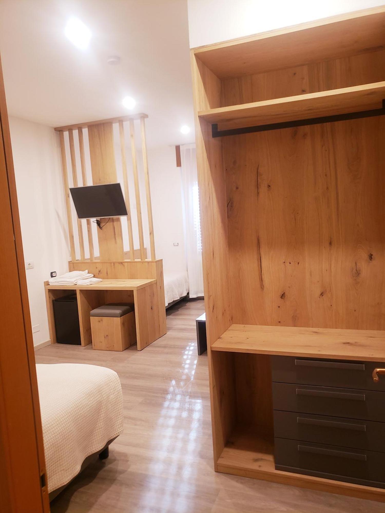 Hotel Cantaleone 산 미켈레 알라디게 외부 사진