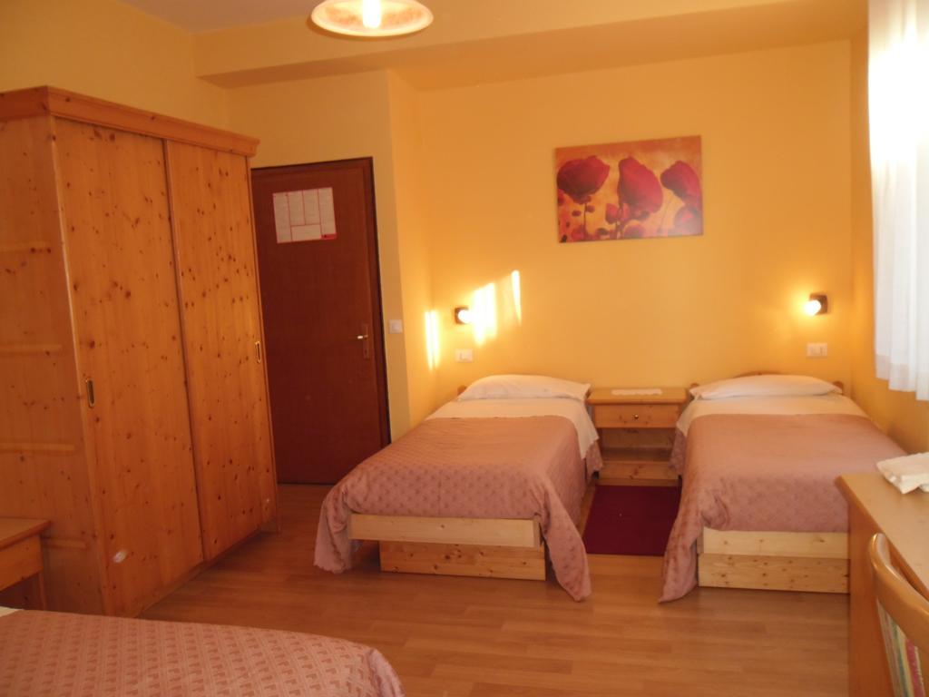 Hotel Cantaleone 산 미켈레 알라디게 객실 사진