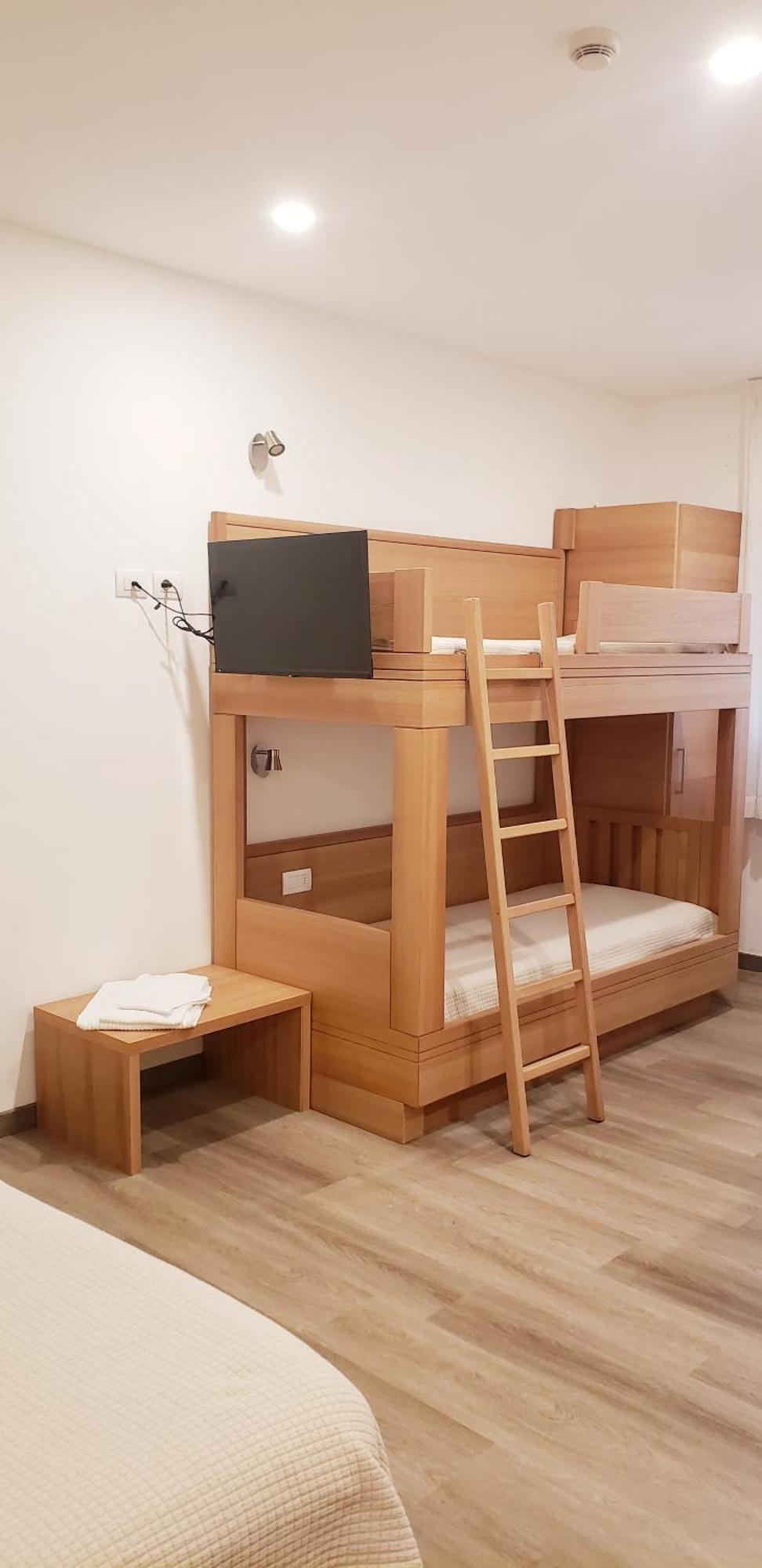 Hotel Cantaleone 산 미켈레 알라디게 외부 사진