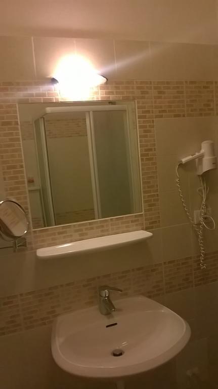 Hotel Cantaleone 산 미켈레 알라디게 객실 사진